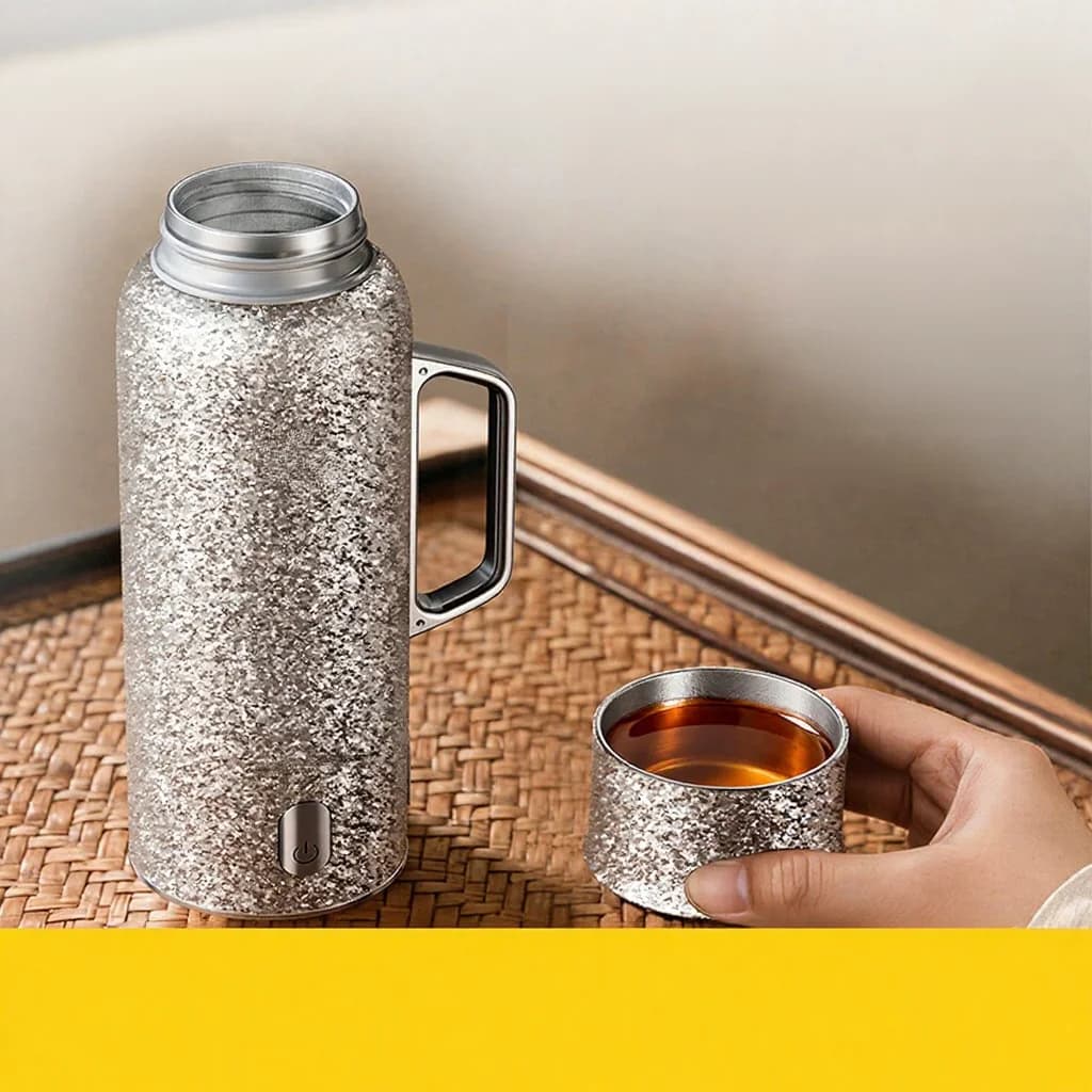 Titanium verwarmde geïsoleerde beker met handvat 680ml geschenkdoos